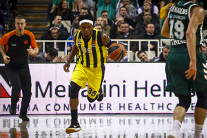 Ντίξον για Αταμάν: «Κλαίει πολύ, πρέπει να γίνει καλύτερος προπονητής!»