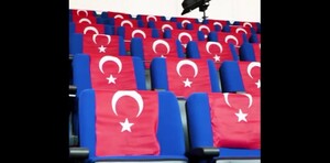 Περιστέρι: Η Πετκίμ γέμισε τουρκικές σημαίες το γήπεδο (video)