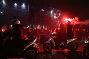 ΠΑΟΚ: Συγκλονιστικές στιγμές - Στην Τούμπα οι σοροί των επτά οπαδών (video)