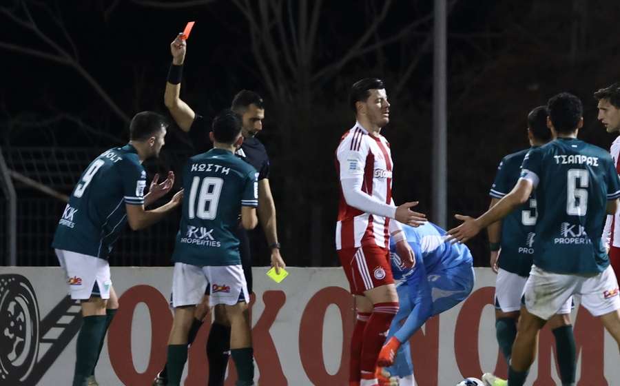 Λεβαδειακός: Παράπονα από τη διαιτησία με Ολυμπιακό