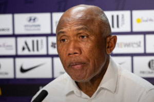 Παρί: «Προ των πυλών» ο Κουμπουαρέ