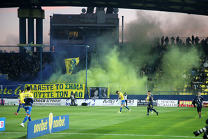 Παναιτωλικός: Πανό για την παραμονή του Τσάβες και… αίτημα για αλλαγή σήματος ενόψει των 100 χρόνων