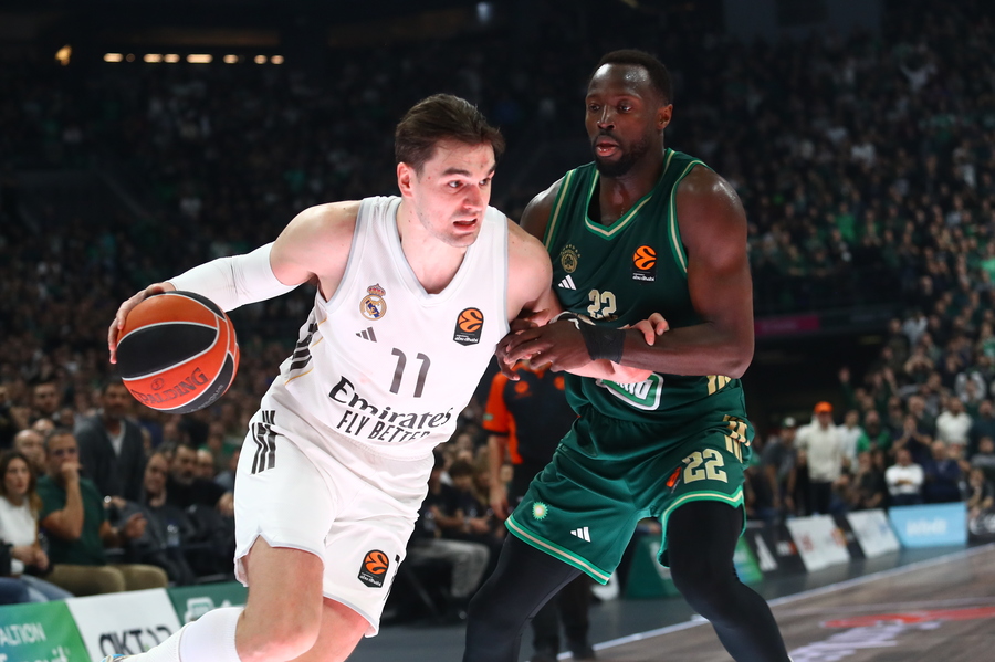 Σκαριόλο: «Ο Χεζόνια έχει NBA-out το καλοκαίρι αλλά δεν ξέρω τι απόφαση θα πάρει»