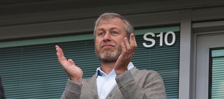 Τσέλσι: Διαφωνία Αμπράμοβιτς και Λονδίνου για το πού θα διατεθούν τα έσοδα της ομάδας, λόγω του πολέμου στην Ουκρανία