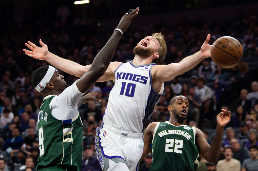 Κινγκς: Έξω για το υπόλοιπο της σεζόν ο Σαμπόνις!