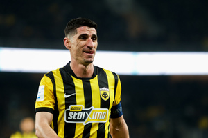 Μάνταλος: Τι απαντά στο ενδεχόμενο να συνεχίσει στην ΑΕΚ και μετά το 2027 (video)