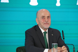 Παναθηναϊκός: Ζωντανά με εικόνα και ήχο η πολυαναμενόμενη συνέντευξη Τύπου του Γιάννη Αλαφούζου (video)