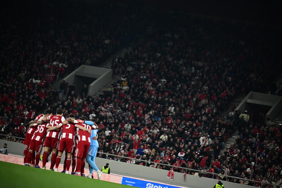 Ολυμπιακός – ΑΕΚ: Έντονες αποδοκιμασίες στο τέλος του ημιχρόνου!