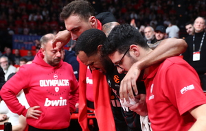 Συναγερμός στον Ολυμπιακό με τον τραυματισμό του Μόρις