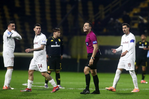 ΑΕΛ Novibet: «Καλούμε τον Λανουά να τοποθετηθεί για τον διαιτητικό όλεθρο που υπέστημεν στον αγώνα με τον Άρη»