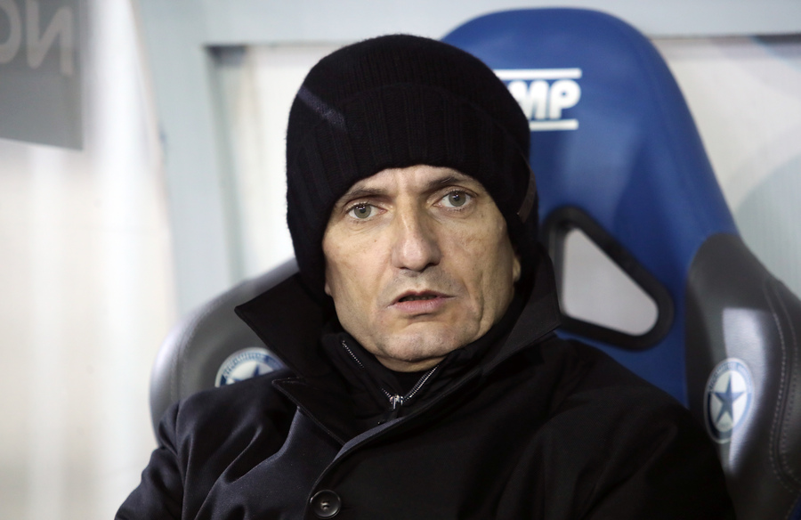 Λουτσέσκου: «Ίσως να ήταν λάθος οι αλλαγές»