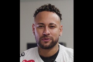 Νεϊμάρ: Το εντυπωσιακό video της ανανέωσης με Σάντος