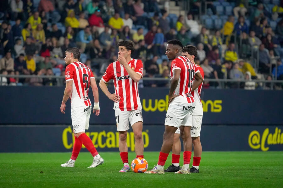 Σπόρτινγκ Χιχόν: Αναγκάζεται να παίξει με προπονητική εμφάνιση κόντρα στην Μιραντές!