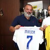 Ηλιόπουλος σε Μάγερ: «Βλέπω το βλέμμα της τίγρης στα μάτια σου»