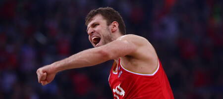 Sold-out το Ολυμπιακός - Χάποελ Τελ Αβίβ: «Παροξυσμός» για Βεζένκοβ