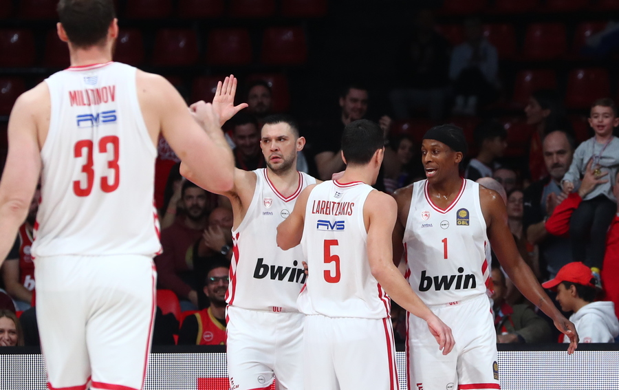 Κρατάει χαμηλά τη Βιλερμπάν ο Ολυμπιακός