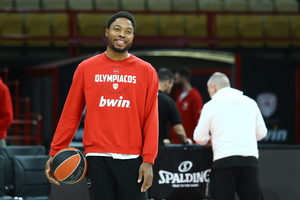 Τζόουνς: «Να είμαστε ο εαυτός μας με την Μπασκόνια»