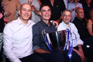 Ολυμπιακός: Τα... έσπασαν στη Λιόλιου οι Πρωταθλητές Ελλάδας! (pics)
