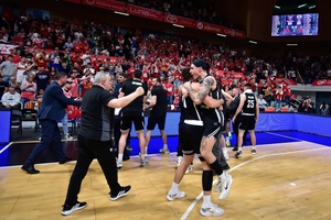 ΠΑΟΚ: Ετοιμάζεται «ασπρόμαυρο» πάρτι στο αεροδρόμιο για τους θριαμβευτές της Μούρθια