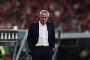 Τρομερός Μουρίνιο σε δημοσιογράφο: «Είπες ψέματα, θα μου κάνεις ερώτηση την άλλη εβδομάδα!»