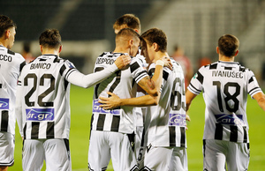 Παίρνει φωτιά το πρωτάθλημα με ειδικά στοιχήματα!