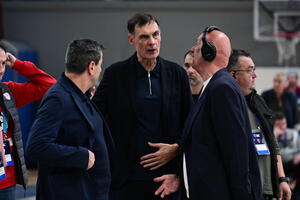 Ολυμπιακός: Νέα ένταση με Μπαρτζώκα και οπαδούς του Πανιωνίου