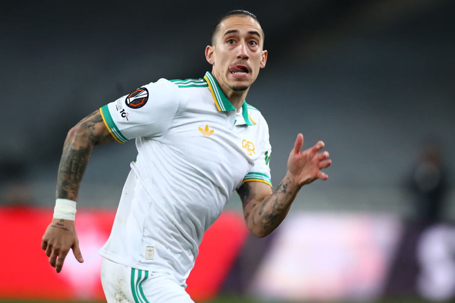 «Δεν έμεινε ικανοποιημένη από τον Τσιμίκα η Ρόμα, γυρίζει στη Λίβερπουλ ο Έλληνας μπακ»