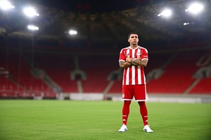 Ολυμπιακός: Οι πρώτες φωτογραφίες του Πουέρτα με τα ερυθρόλευκα (pics)