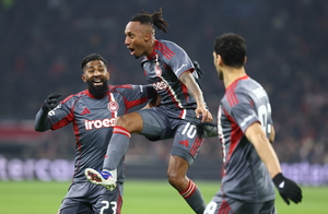 Άγιαξ – Ολυμπιακός 1-2: «Άλωσαν» το Άμστερνταμ και πανηγύρισαν θρυλική πρόκριση οι Πειραιώτες! (video)