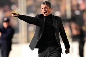 Λουτσέσκου: «Είναι δύσκολο να παίζεις χωρίς πέντε κομβικούς παίκτες...» (video)