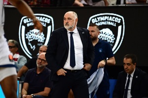 Λάσο: «Να αποδεχθούμε ότι δεν θα έχουμε τον Τζέιμς, ο κόσμος του Ολυμπιακού τον ακολουθεί παντού»