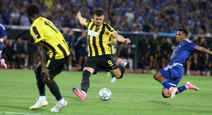 AEK Champions League: Η πρόκριση έρχεται με πανδαισία από γκολ