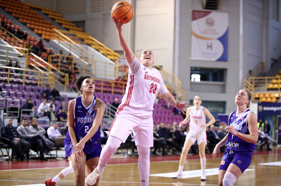 ΠΑΣ Γιάννινα - Ολυμπιακός 51-59: Οι «ερυθρόλευκες» κατέκτησαν το έκτο Κύπελλο της ιστορίας τους σε έναν συναρπαστικό τελικό! (video)