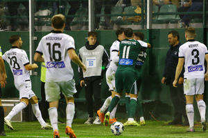 Παναθηναϊκός - ΠΑΟΚ: Πιάστηκαν στα χέρια οι Μλαντένοβιτς και Μπιάνκο