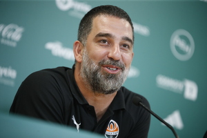 Αρντά Τουράν: «Παίζουμε κόντρα σε μία ομάδα που έχει έναν εξαιρετικό προπονητή» - Τι είπε για το «φλερτ» με την Εθνική Τουρκίας