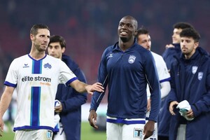 Κηφισιά: Ο Τετέι αποθεώθηκε από τους φιλάθλους στο «αντίο» του