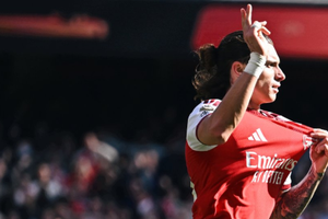 Άρσεναλ - Λιντς 2-1: Επιστροφή στις νίκες με ανατροπή η πρωταθλήτρια (video)