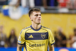 «Θέλει να φύγει από τη Μπόκα ο Ζενόν, ζητούν καλύτερη προσφορά από τον Ολυμπιακό οι Αργεντίνοι»