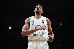 «Βόμβα» από τη Marca: «Δεν προλαβαίνει το Final Four ο Ταβάρες»