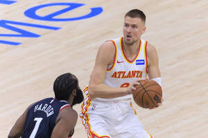 NBA Trades: Πορζίνγκις στους Γουόριορς, Κουμίνγκα και Χιλντ στους Χοκς!