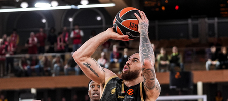 Τζέιμς: «Μικρή ομάδα η Ζάλγκιρις»