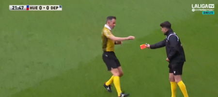 Έπος: Διαιτητής στην Ισπανία ξέχασε τις κάρτες του και το πήρε χαμπάρι μετά το 20λεπτο! (video)