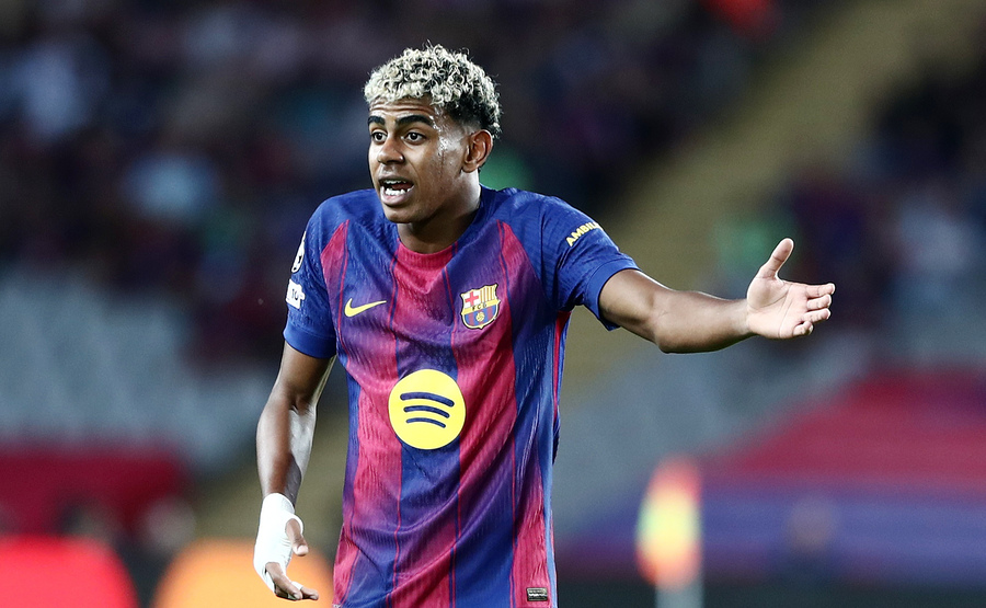 Φλικ για Γιαμάλ: «Δεν είναι ακόμη στο 100%, ταλαιπωρείται από ενοχλήσεις»