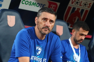 Επίθεση του Κέρκεζ στον Ματσάρι: «Έρχεται με τσιγάρα στον πάγκο, δεν μου έδωσε καν το χέρι» (video)