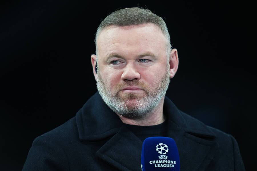 Ρούνεϊ: «Αν ήμουν προπονητής της Λίβερπουλ θα άφηνα στον πάγκο τον Σαλάχ»