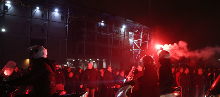 ΠΑΟΚ: Συγκλονιστικές στιγμές - Στην Τούμπα οι σοροί των επτά οπαδών (video)