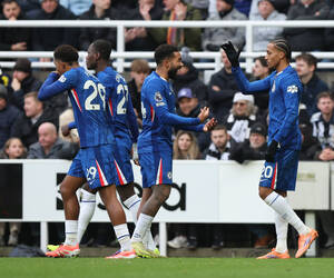 Boxing Day με 0% γκανιότα στο Λονδίνο και σούπερ «Ενισχυμένη» Premier League