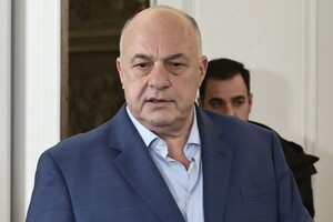 Μπέος: «Ντροπή κύριοι Βεργέτη και Παπαπέτρου»