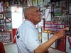 Ο 89χρονος οπαδός της Ράγιο που πούλησε το αυτοκίνητό του για να σωθεί η ομάδα και ζει το όνειρο του τελικού στη Λειψία!
