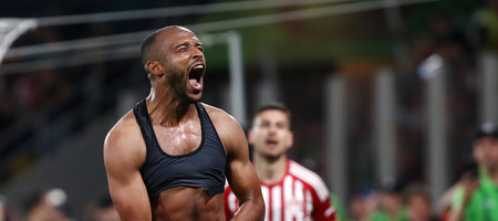 Ο Ολυμπιακός προανήγγειλε την ανανέωση του Ελ Κααμπί με επική φωτογραφία!